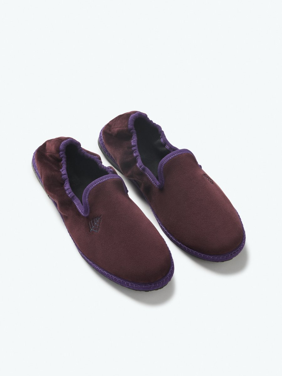 Close-up of the Four Seasons Velvet Slippers in Napa Cabernet, showcasing the luxurious velvet fabric and artisanal hand-stitching.