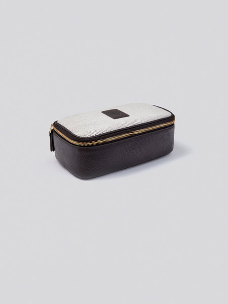 The Tech Case - Four Seasons At Home
